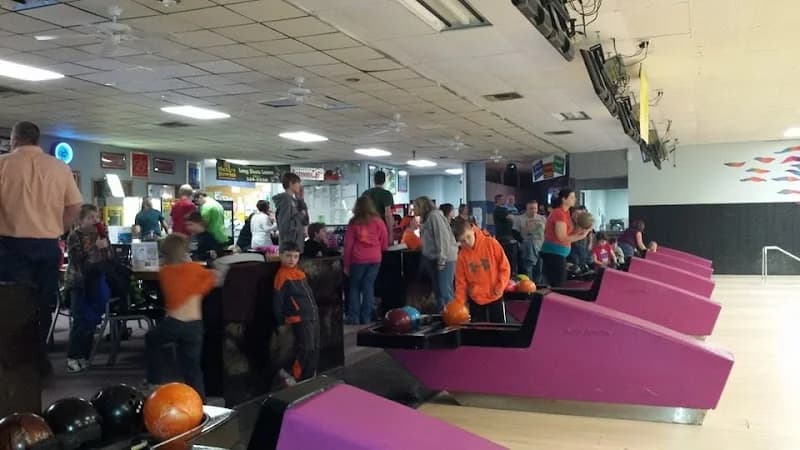 Longshot Lanes Bowling Center - Open Seasonally - Image 5