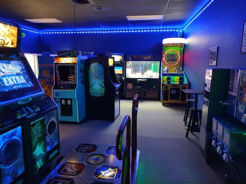 Longshot Lanes Bowling Center - Open Seasonally - Image 9