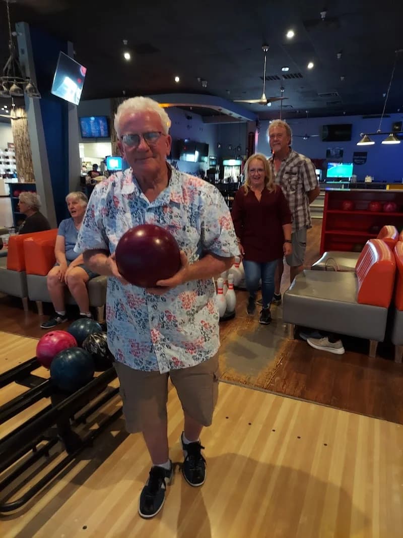 PINS Bowling Alley - Image 9