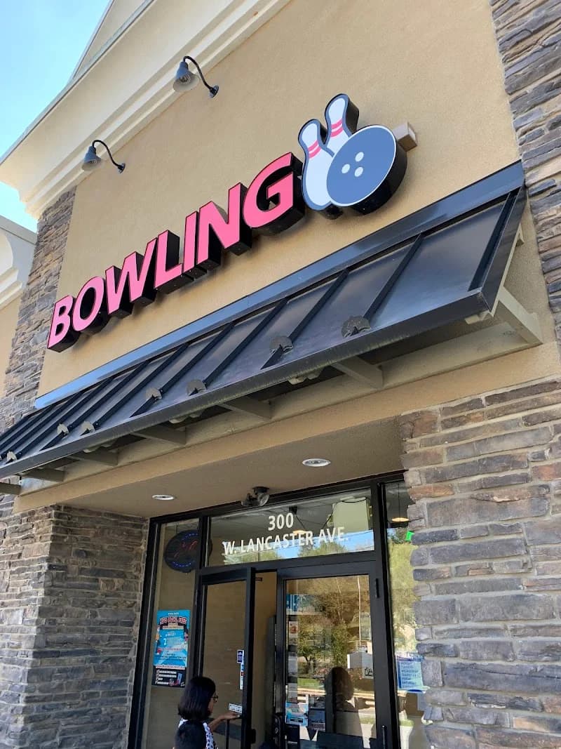 Devon Lanes - Image 5