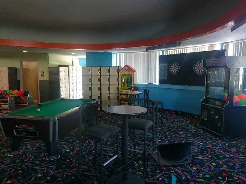 Northfield Lanes - Image 7