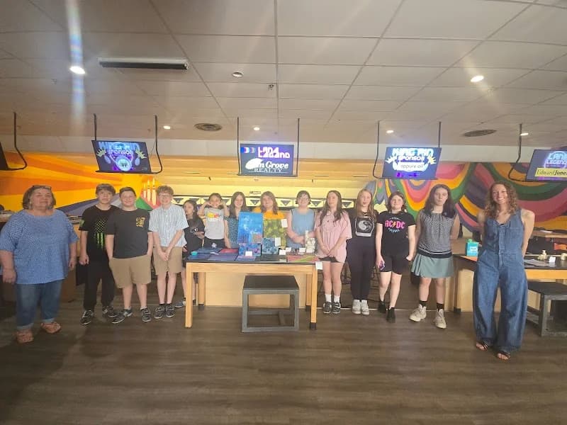 HUB Bowling (Playaway) - Image 8