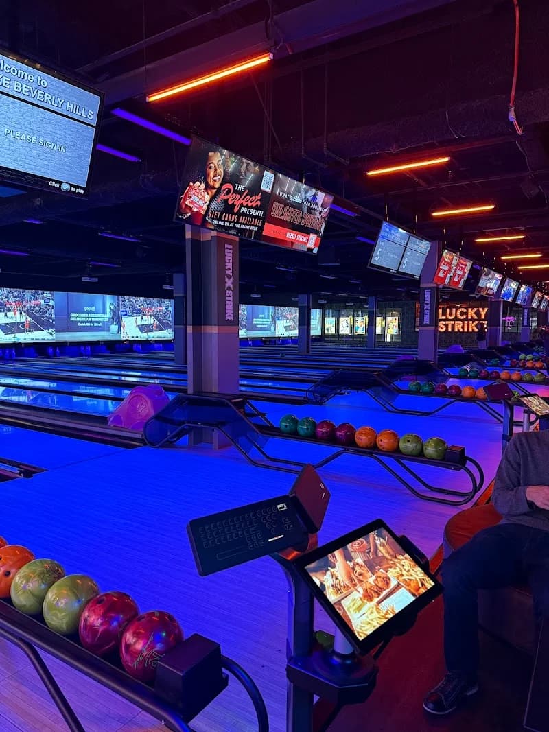 Lucky Strike Beverly Hills - Image 5