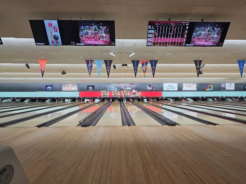 Homegrown Bowl, Bar Grill and Billiards - Image 2