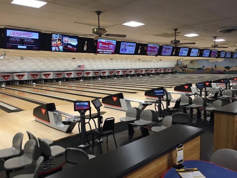 Maple Lanes Bowling Center - Image 3