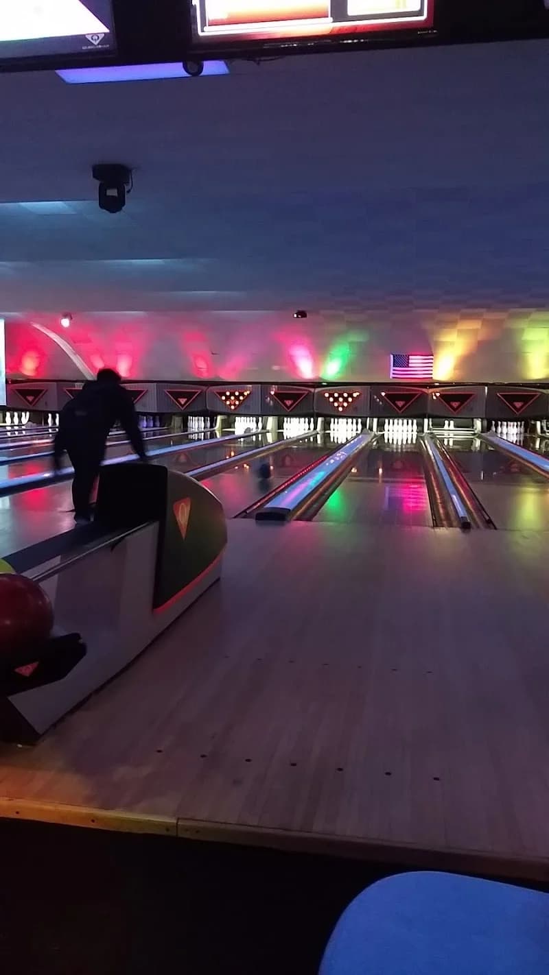 Maple Lanes Bowling Center - Image 8