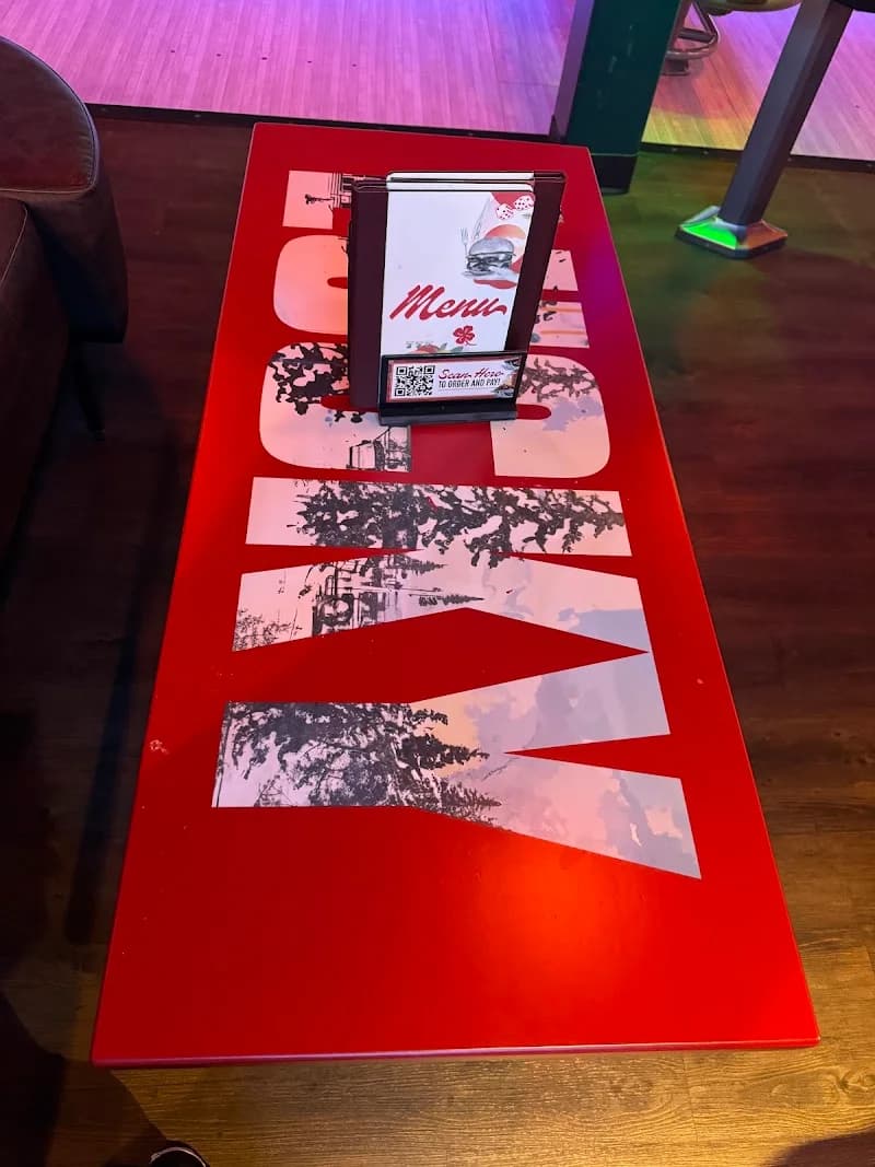 Lucky Strike Southlands - Image 6