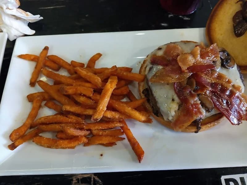 810 Entertainment - Conway - Image 7