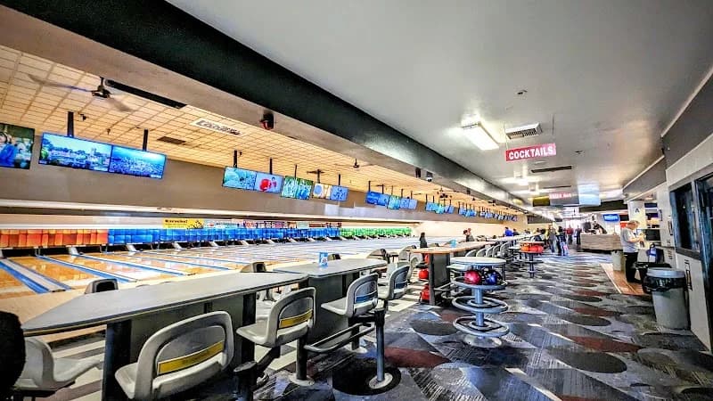 Mira Mesa Lanes - Image 3