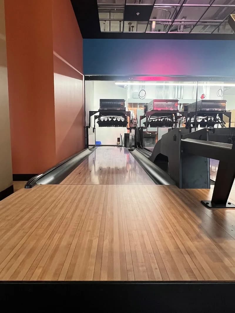 Lansing Duckpin - Image 3