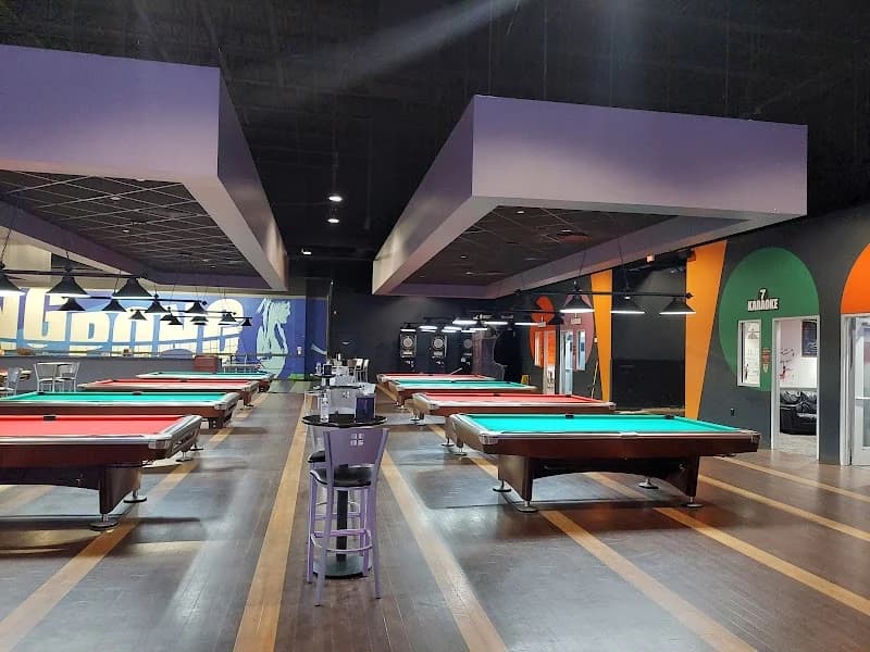 Round1 Bowling & Arcade Grapevine Mills - Image 3