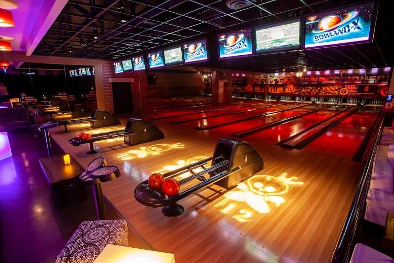 East Village Tavern+Bowl - Image 8