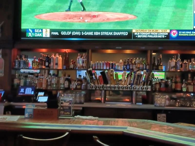 East Village Tavern+Bowl - Image 9