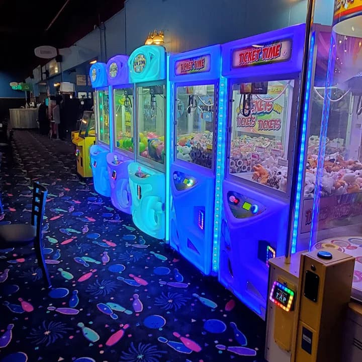 Plaza Lanes - Image 2