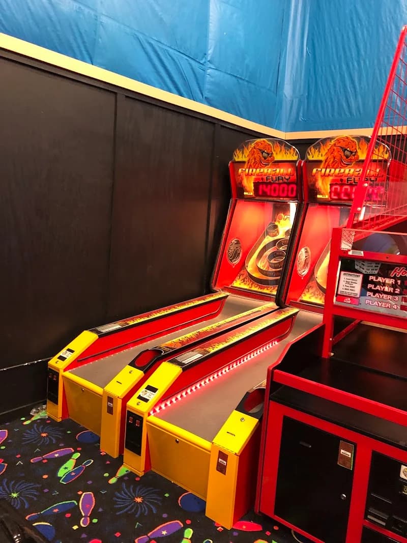 Plaza Lanes - Image 5