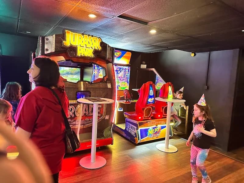 Bowl 360 Astoria - Image 6