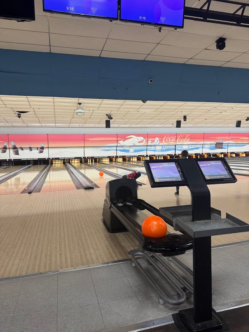 Colonial Lanes - Image 1