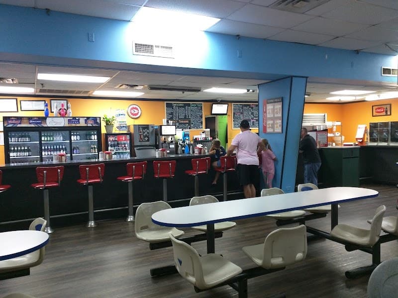 Colonial Lanes - Image 6