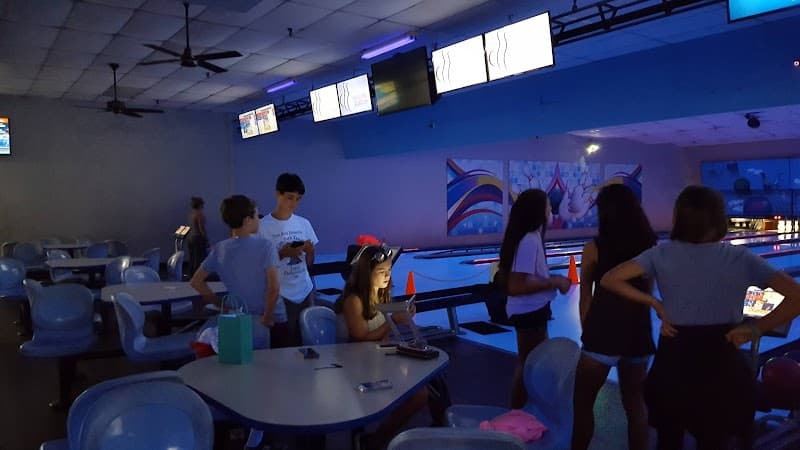 Colonial Lanes - Image 8