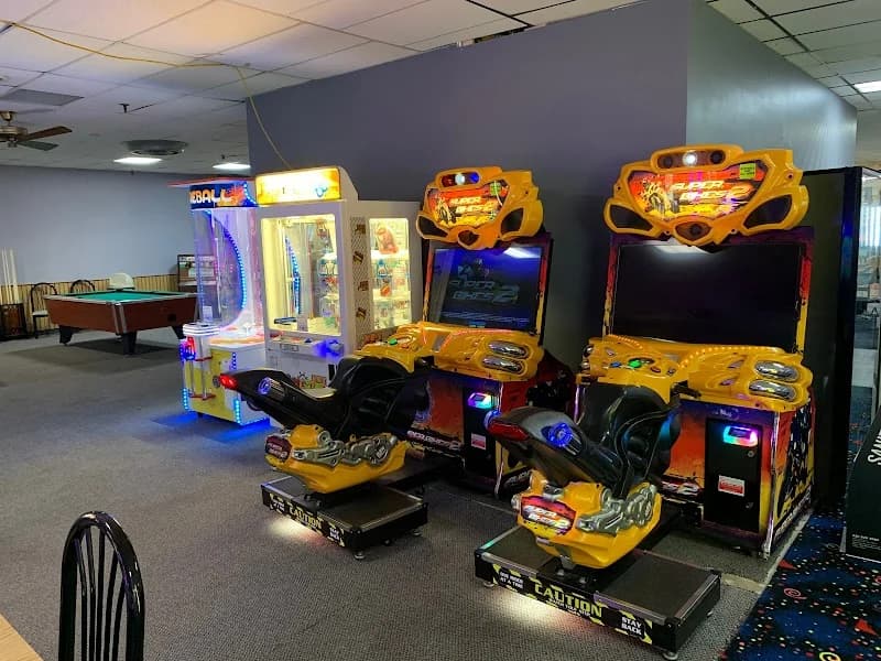 HPL Bowling Center - Image 3