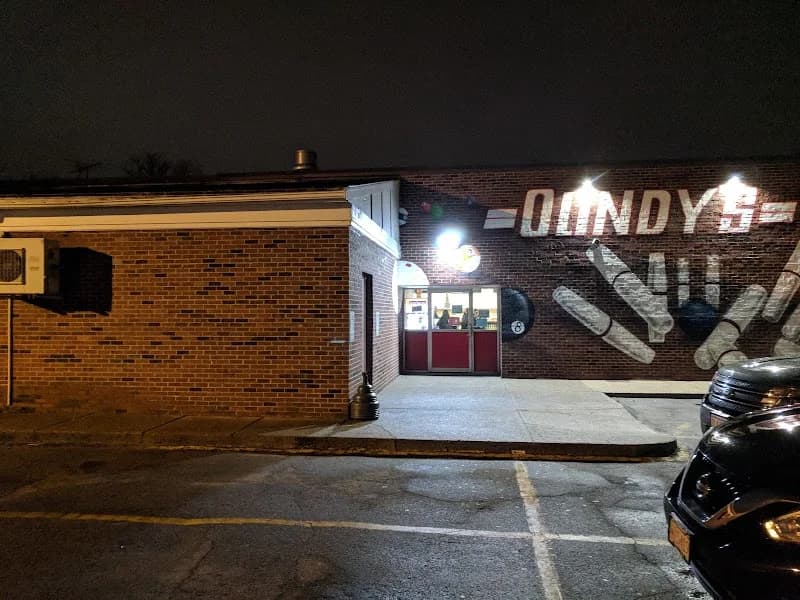 Olindy's Quincy Avenue Lanes - Image 2