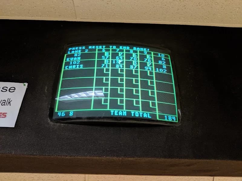 Olindy's Quincy Avenue Lanes - Image 4