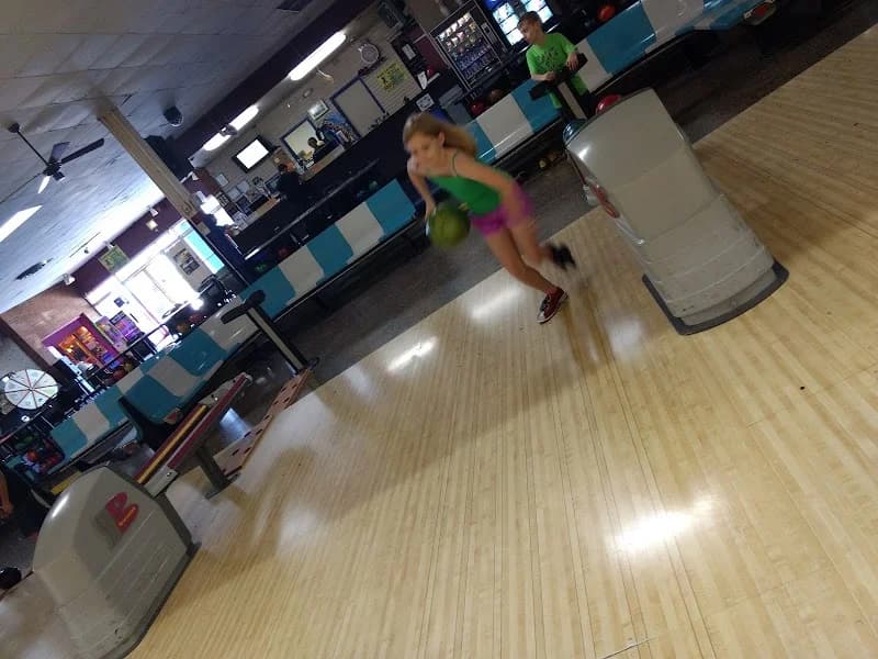 Foxfire Lanes - Image 7