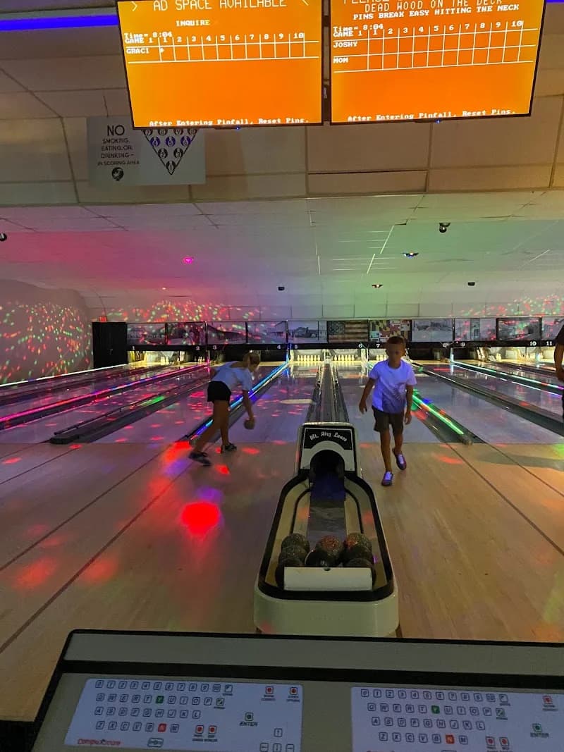 Mount Airy Bowling Lanes - Image 5