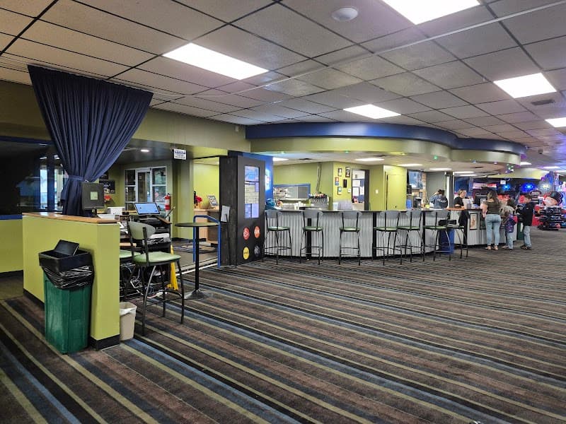 100 Nickel at Chipper's Lanes - Live Music, Bowling, Arcade - Image 3