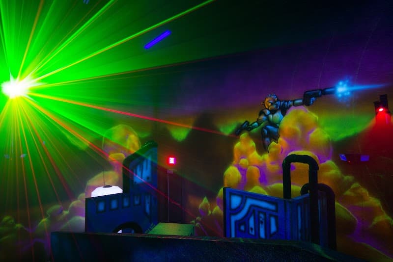 100 Nickel at Chipper's Lanes - Live Music, Bowling, Arcade - Image 7