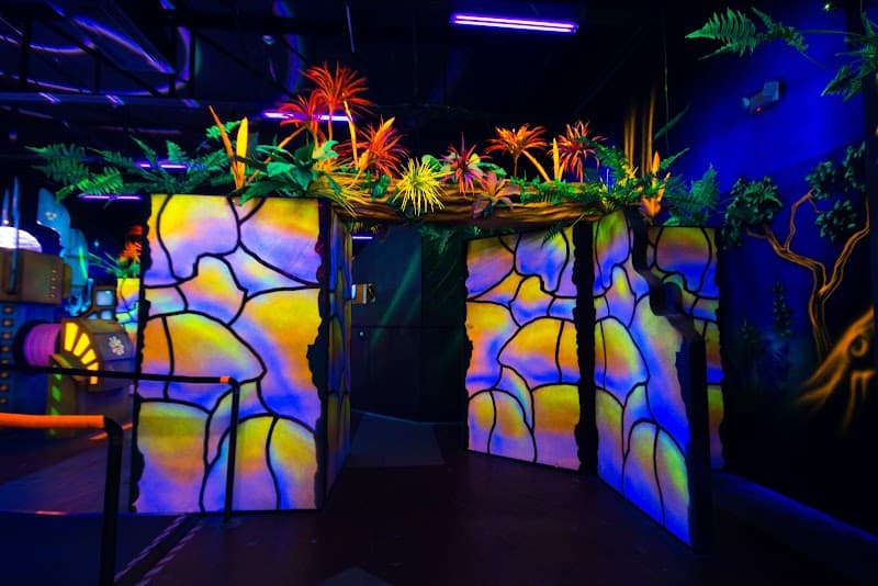 100 Nickel at Chipper's Lanes - Live Music, Bowling, Arcade - Image 8