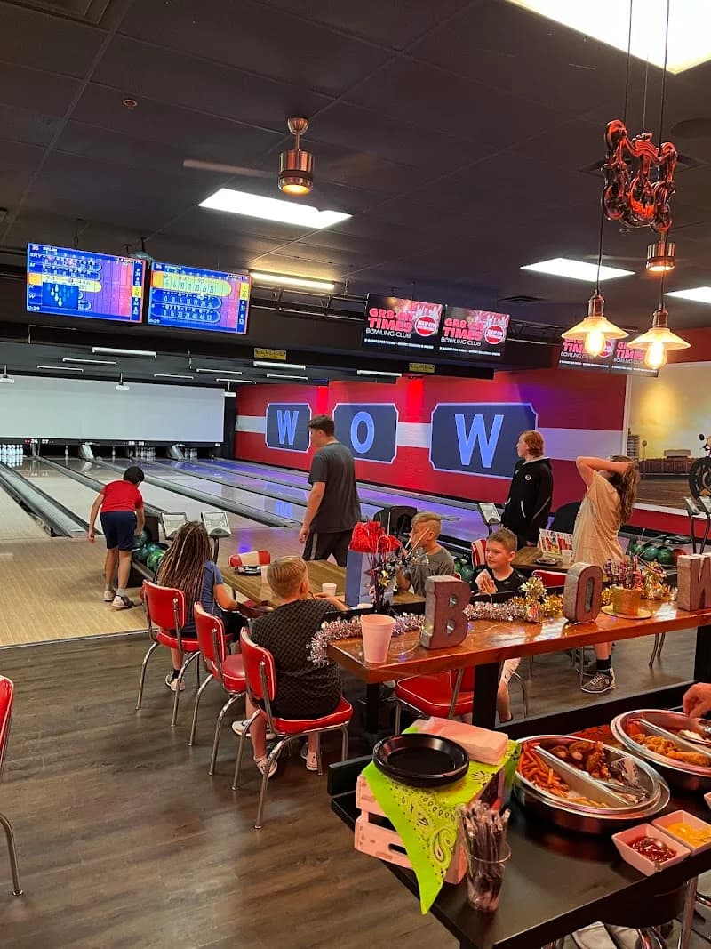 Bowlero Watauga - Image 4