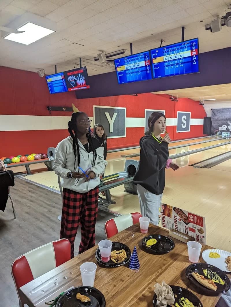 AMF Perry Hall Lanes - Image 9