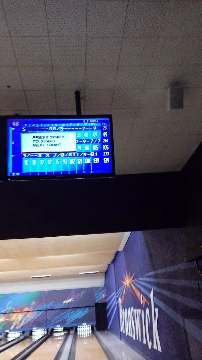 AMF Perry Hall Lanes - Image 10