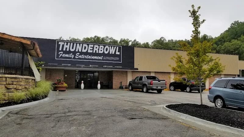 Bowlero Council Bluffs - Image 3