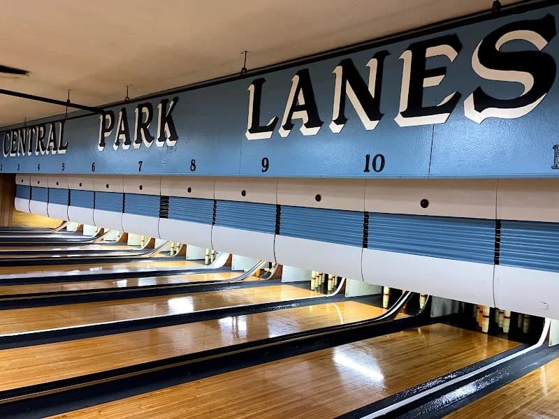 Central Park Lanes - Image 3