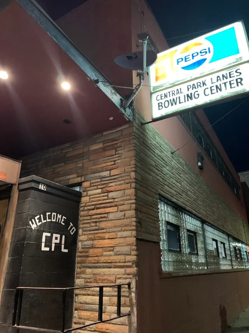 Central Park Lanes - Image 6