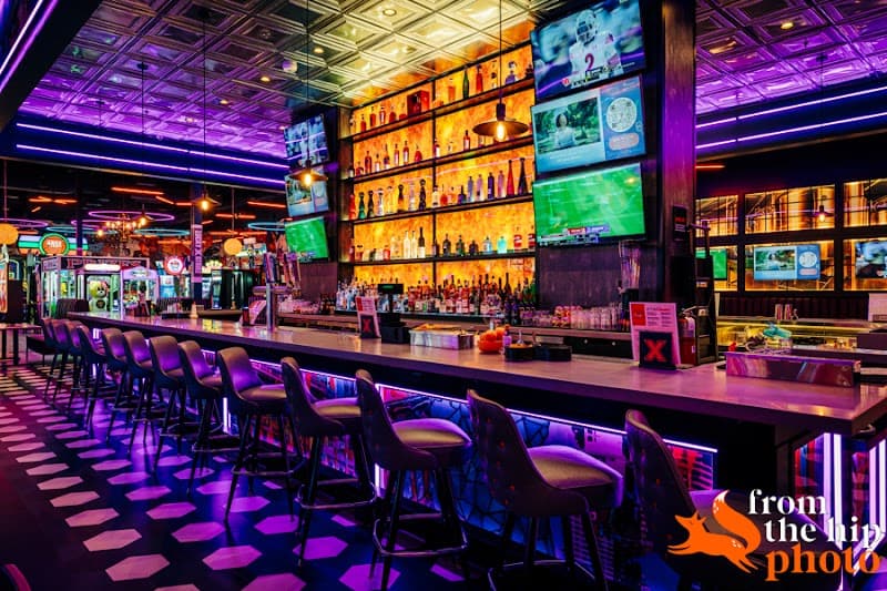 Lucky Strike Northfield - Image 1