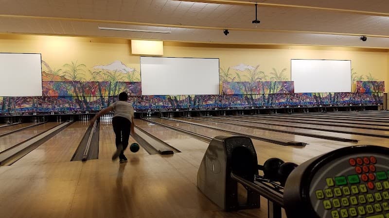 Oasis Lanes - Image 1