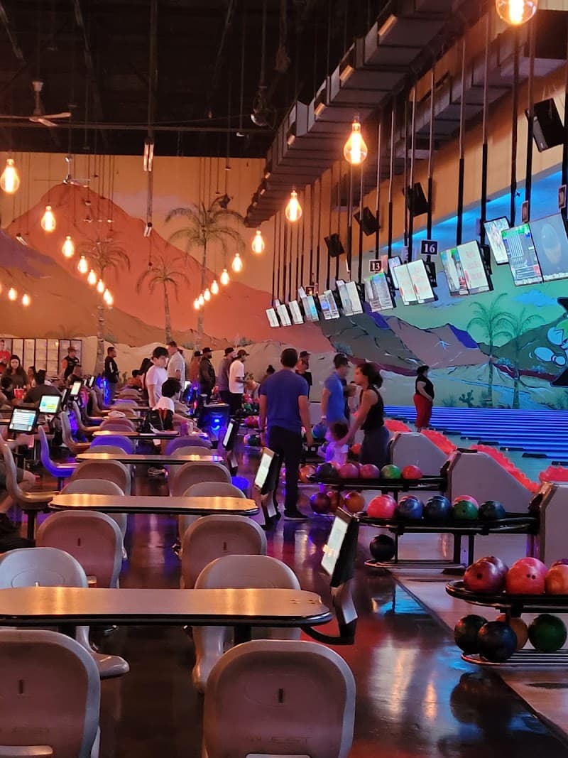 Oasis Lanes - Image 9