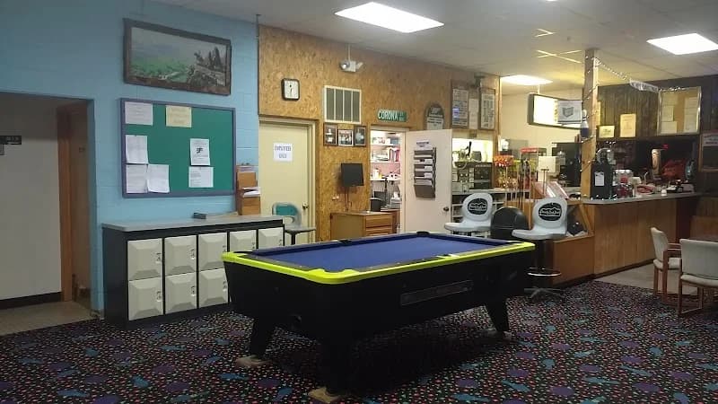 Split Happens Bowling Center - Image 7