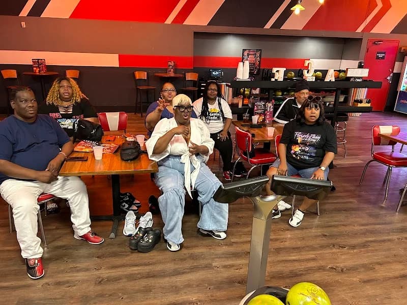 Bowlero Pikesville - Image 7