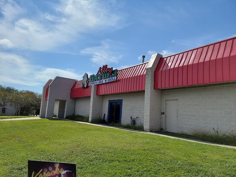 Royal Lanes Family Entertainment Center - Image 3