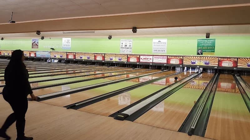 Allfam Bowling & Entertainment Center - Image 2