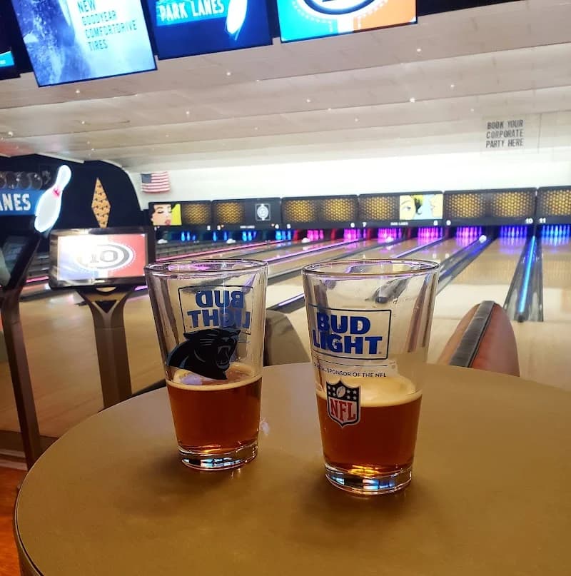 Lucky Strike South Charlotte - Image 9