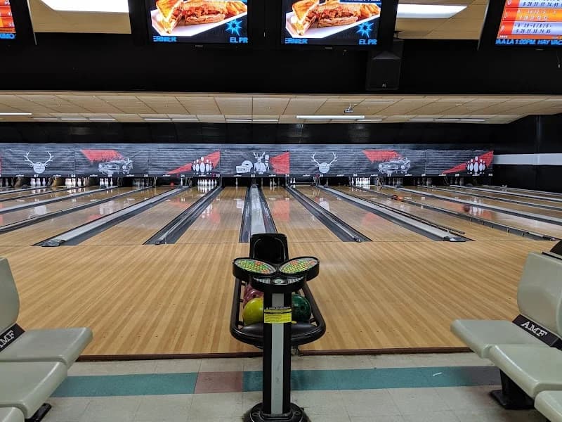 AMF Bolera Paradise Lanes - Image 1