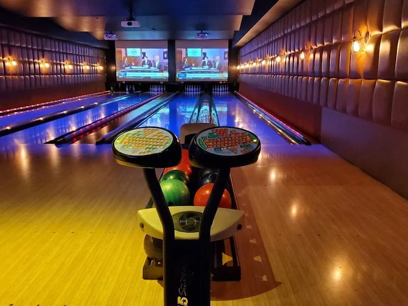 Lucky Strike at L.A. Live - Image 8