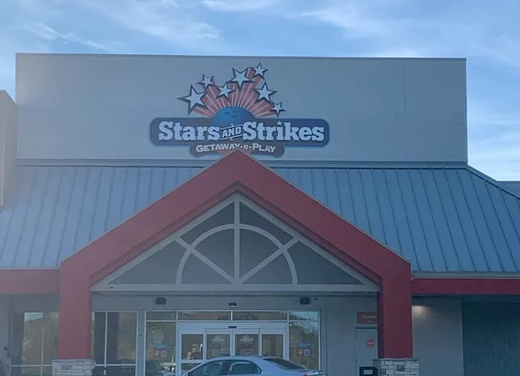 Stars and Strikes - Image 7